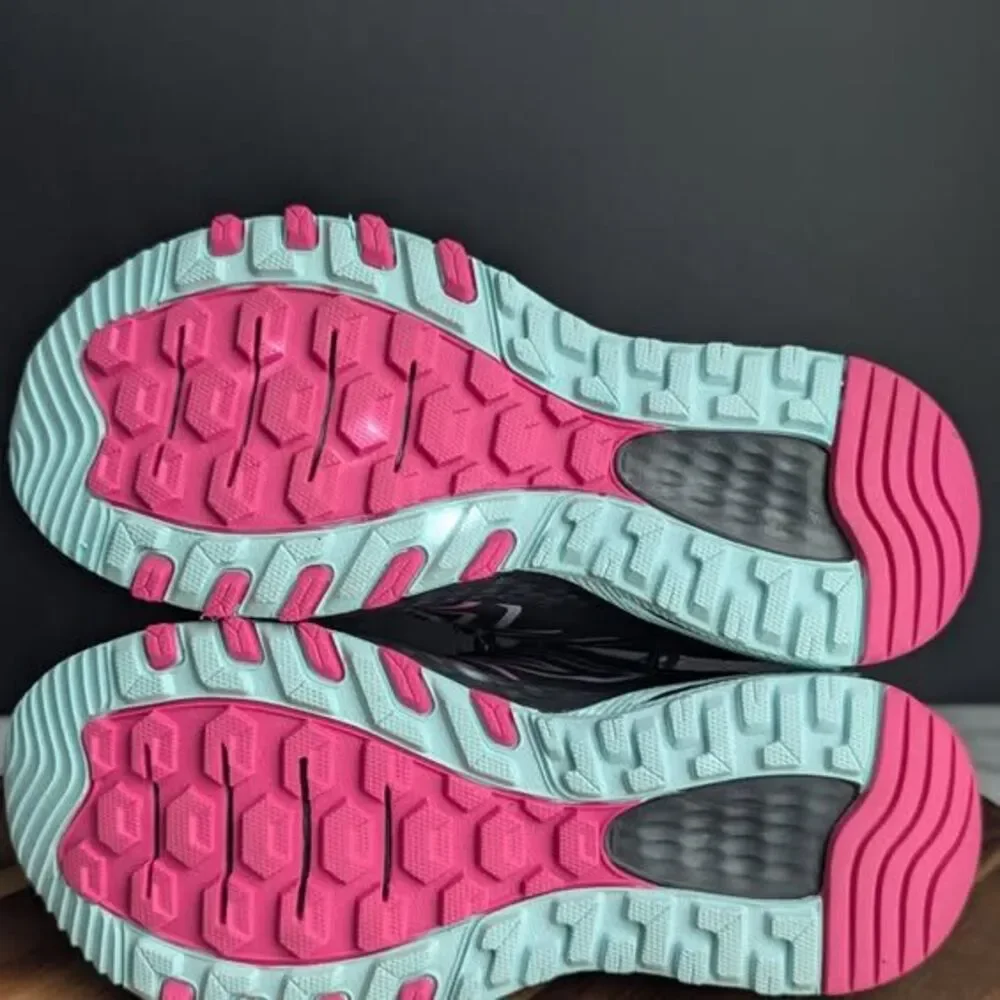 New Balance 410v8 Trail Running Shoes Women 6.5 Black/Blue/Pink New